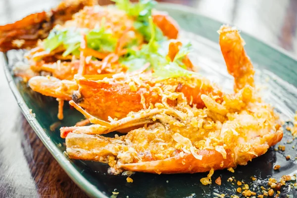 Fried prawn with garlic in plate — Stock Photo, Image