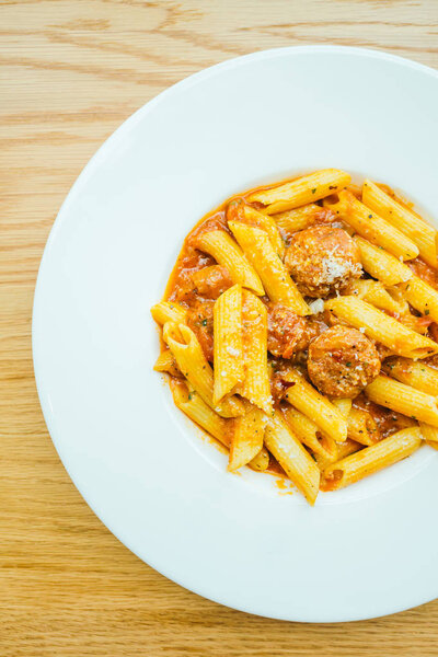 Meatball pasta with sauce