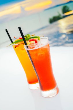 İçki kokteyl cam buz