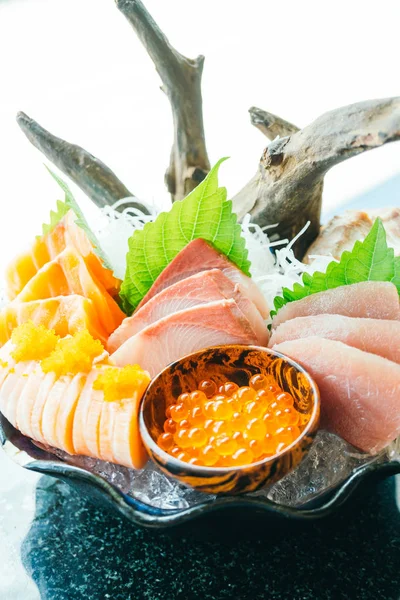 Råa och färska sashimi — Stockfoto