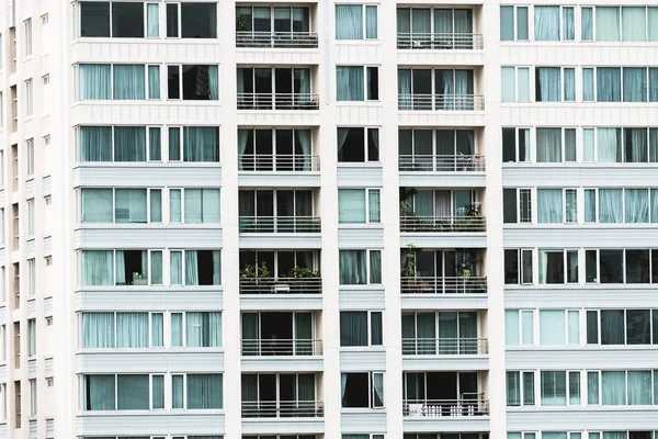 Tekstur pola jendela bangunan — Stok Foto