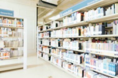 Soyut bulanıklık ve Kütüphane içinde ufuk bookshelf
