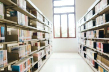 Soyut bulanıklık ve Kütüphane içinde ufuk bookshelf