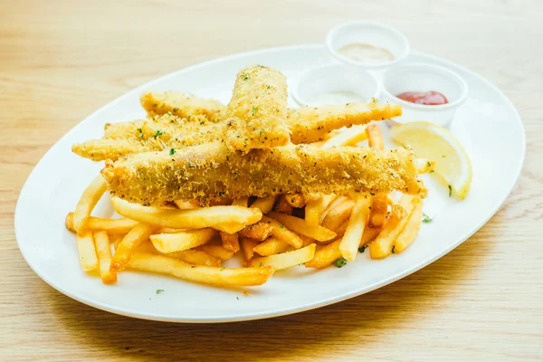 물고기와 칩 감자 튀김 — 스톡 사진