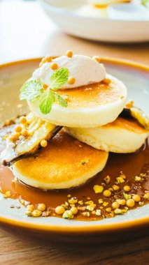 şekerli tatlı krep 