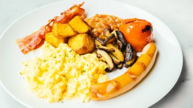 İngiliz kahvaltı tabağı