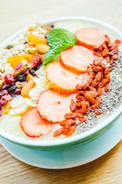 Smoothies sağlıklı kase