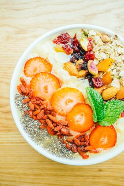 Smoothies sağlıklı kase