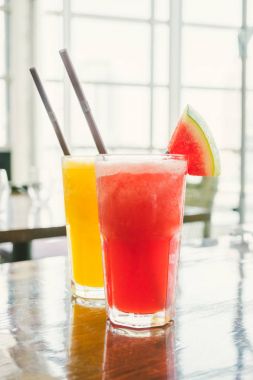 buzlu karpuz suyu smoothies