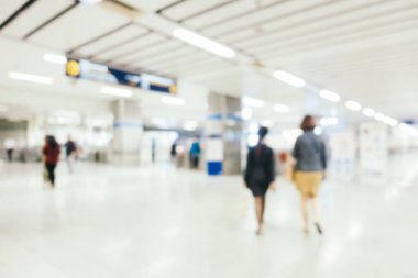 Soyut bulanıklık ve ufuk metro