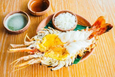 Izgara karides veya karides