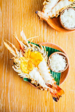 Izgara karides veya karides