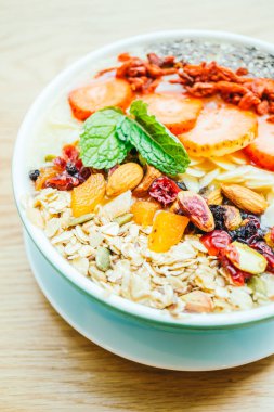 Smoothies sağlıklı kase 