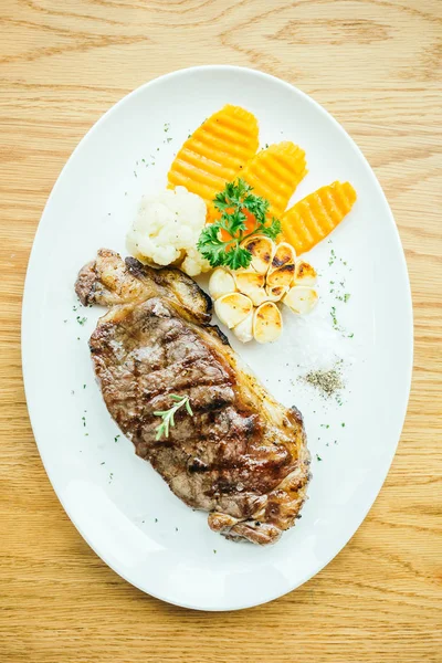 Sığır eti biftek soslu ızgara 