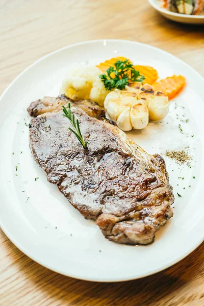 Sığır eti biftek soslu ızgara 