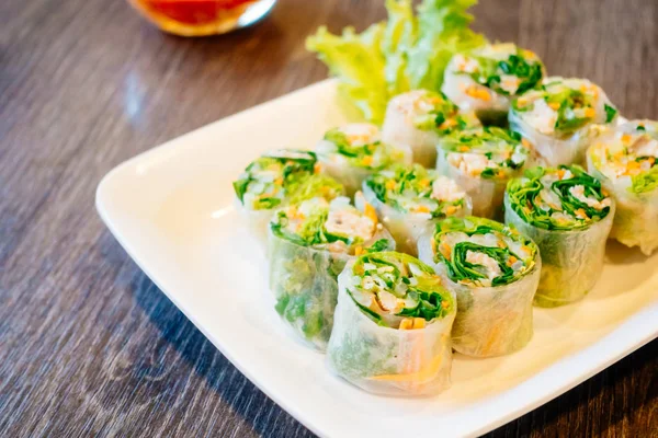 Bahar rulo soslu beyaz plaka