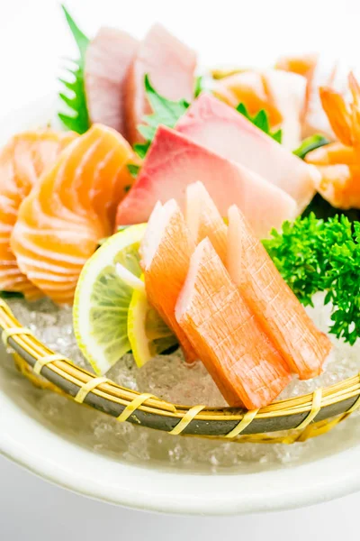 Ham ve taze karışık sashimi somon ile 