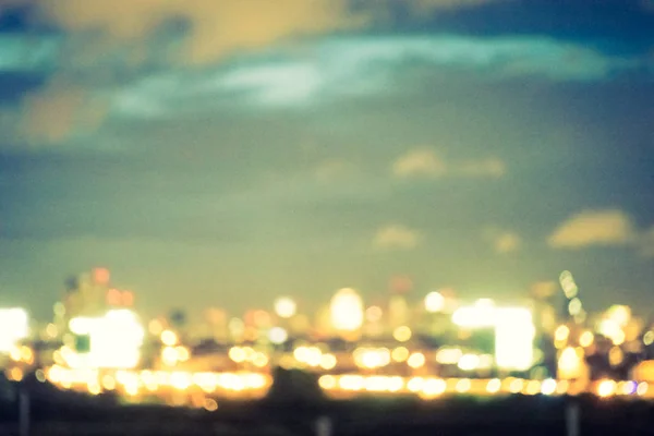 Abstrato borrão cidade à noite — Fotografia de Stock