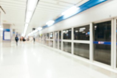 Soyut bulanıklık ve ufuk metro