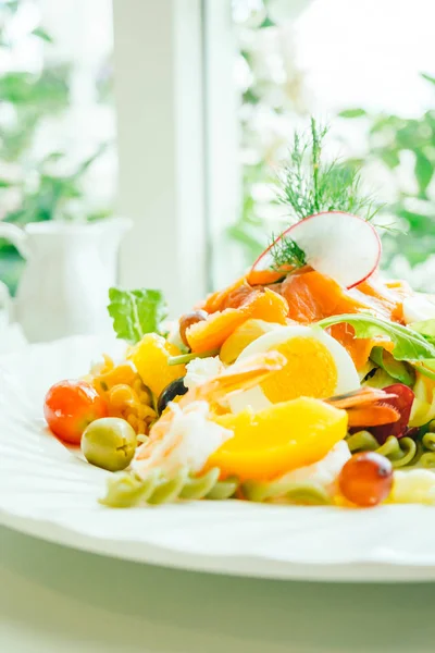 Salada de frutos do mar mistos — Fotografia de Stock