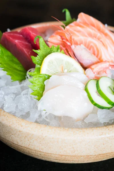 Sashimi de thon cru et frais — Photo