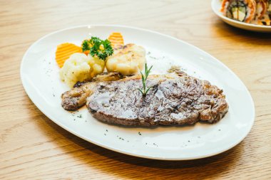 Izgara dana eti biftek 