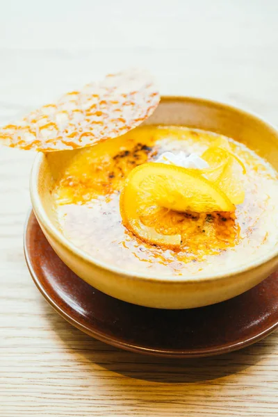 Orange cream catalana dessert — Stock Photo, Image