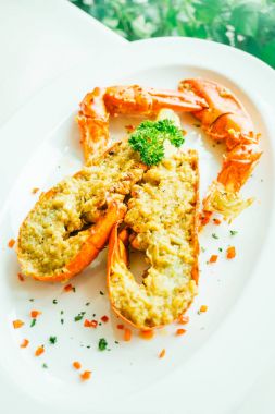 Izgara ıstakoz tereyağı ve sarımsak ile