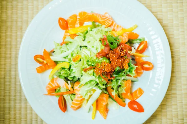 Ham ve taze somon eti