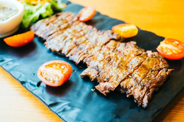 Sebzeli ızgara sığır eti biftek