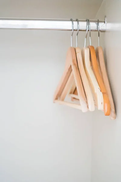 Lege kleren hanger — Stockfoto