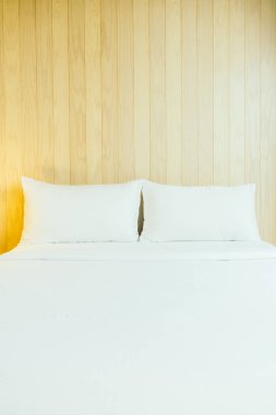 beyaz yastık