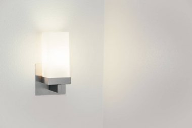 Duvarda ışık lamba