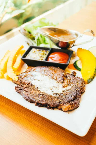 Sebzeli ızgara sığır eti biftek