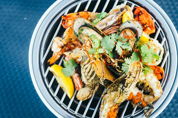 Karışık ızgara deniz ürünleri
