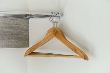 Boş elbise askısı 