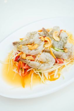 Yeşil papaya salatası