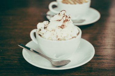 Sıcak çikolata hatmi beyaz Kupası