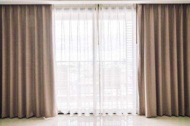 Perdeler pencere dekorasyon