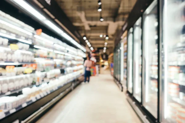 Soyut bulanıklık ve süpermarkette alışveriş bölümü s defocused — Stok fotoğraf