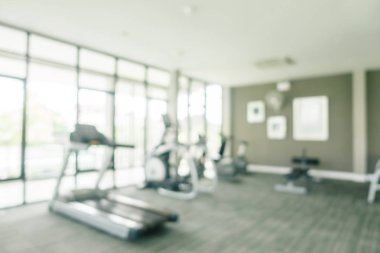 Soyut bulanıklık ve spor salonu iç ufuk spor ekipmanları