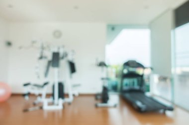 Soyut bulanıklık ve spor salonu iç ufuk spor ekipmanları