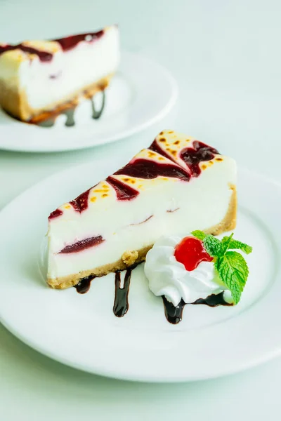 Raspberry cake in white plate — Stock Photo, Image