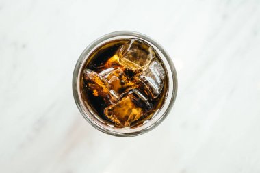 Buzlu cola cam