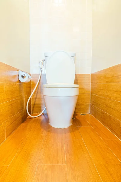 Интерьер туалета — стоковое фото