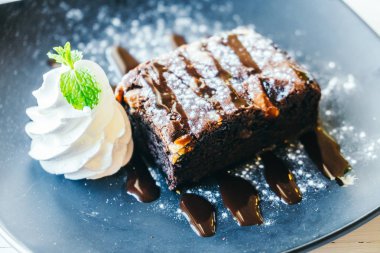 Çikolatalı kek kek