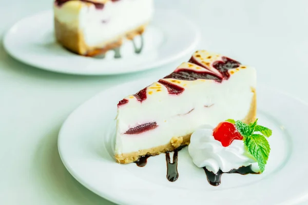 Raspberry cake in white plate — Stock Photo, Image