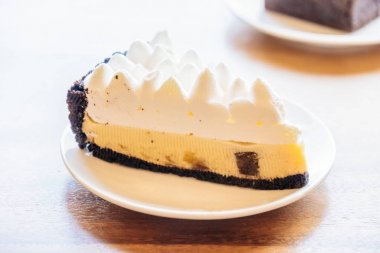 Muz ile şekerli tatlı