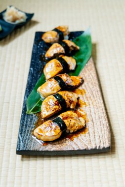 Kaz ciğeri sushi seti