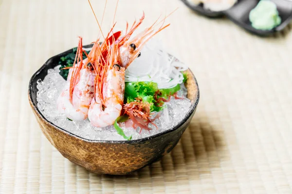 Camarão cru e fresco ou sashimi de camarão — Fotografia de Stock